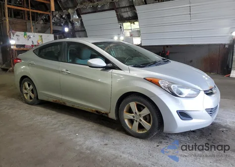 2013 Hyundai Elantra Gls z USA, uszkodzony, nr VIN 5NPDH4AE3DH449516